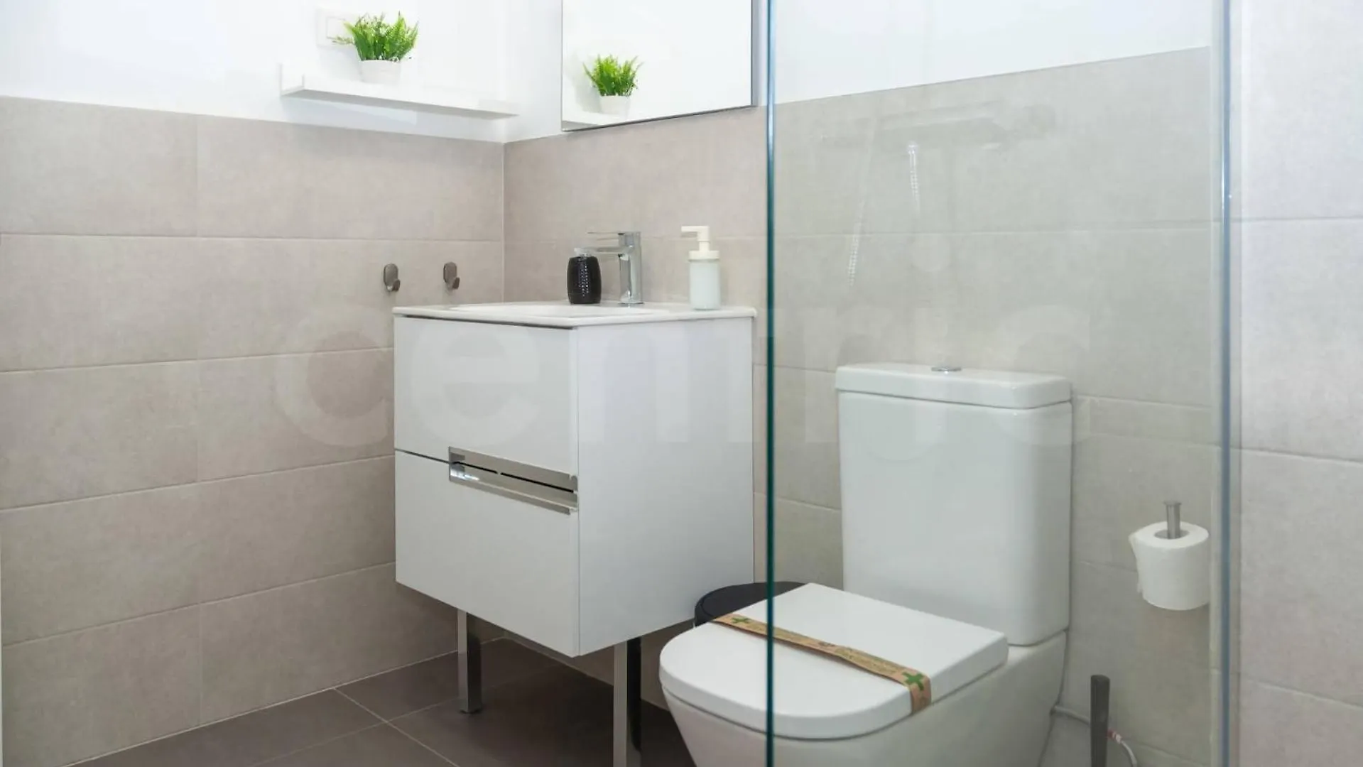Apartamento A Estrenar Junto Al Mar Torremolinos Apartman