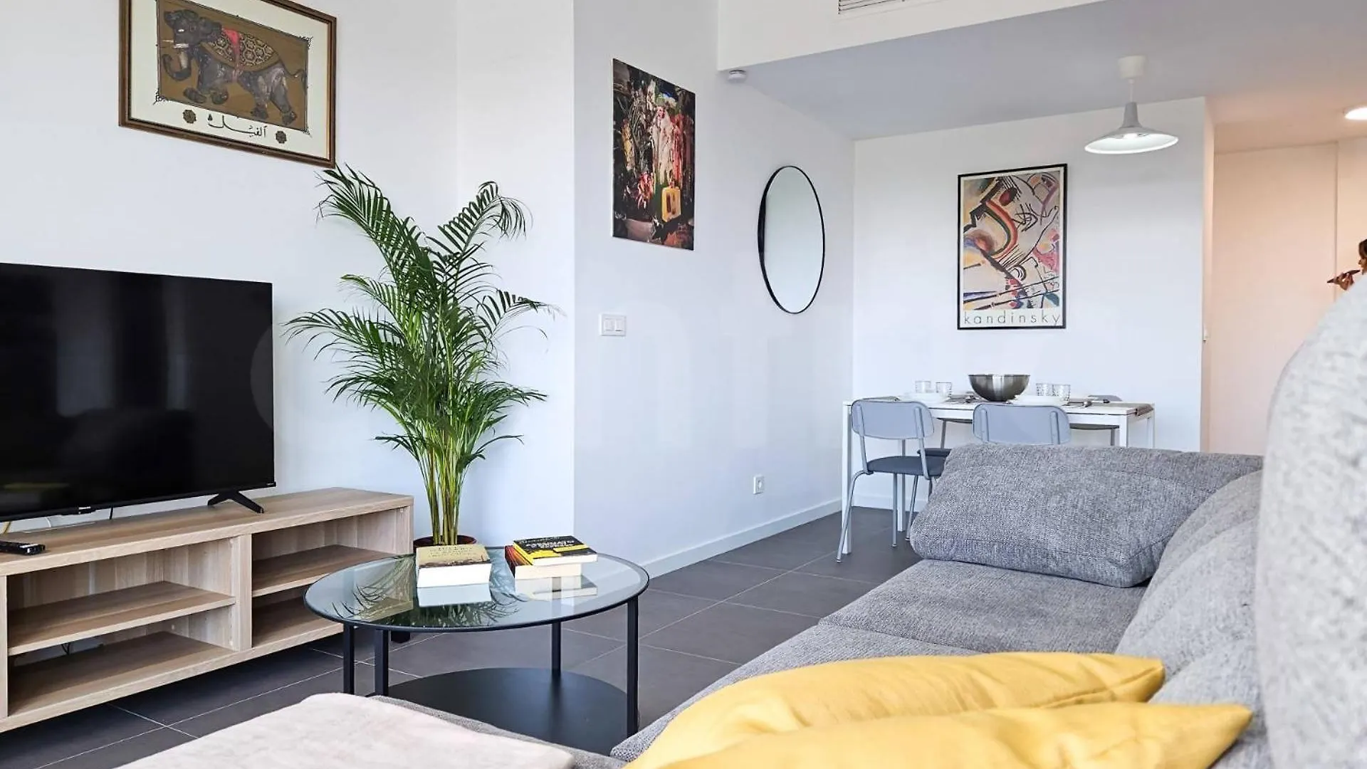 Apartamento A Estrenar Junto Al Mar Torremolinos Apartment